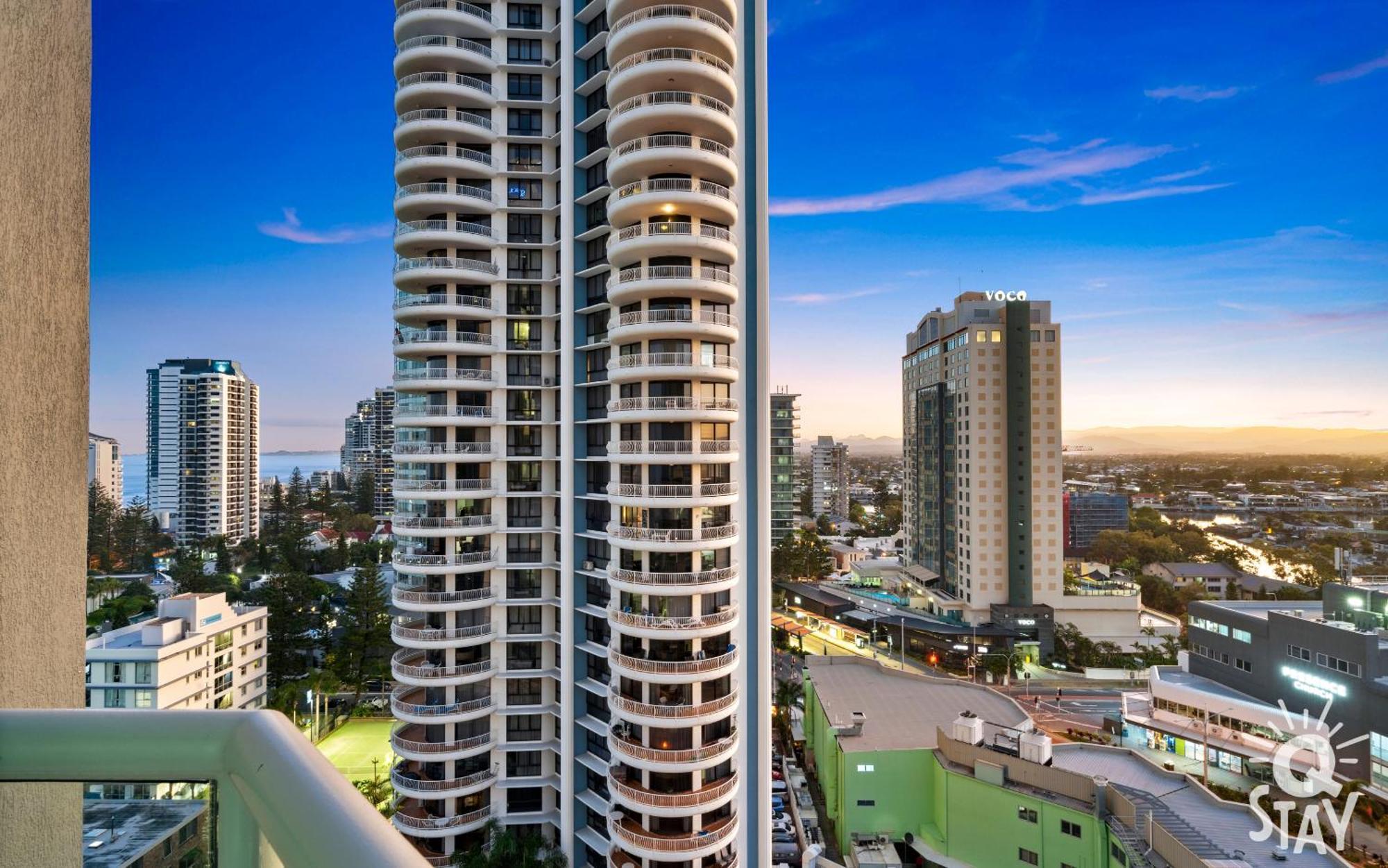 Legends Surfers Paradise Mid Week Madness Deal - Q Stay Gold Coast Buitenkant foto