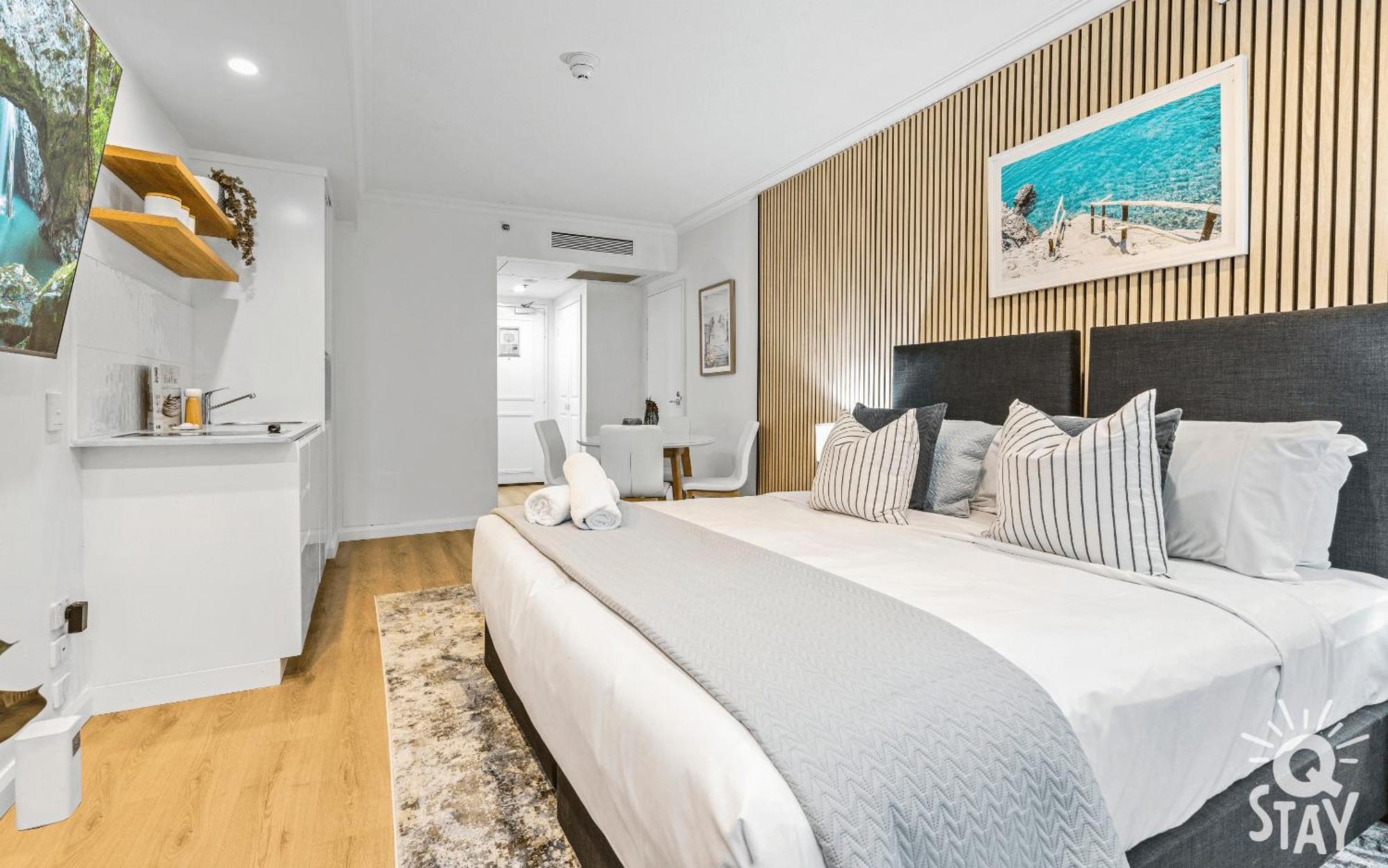 Legends Surfers Paradise Mid Week Madness Deal - Q Stay Gold Coast Buitenkant foto