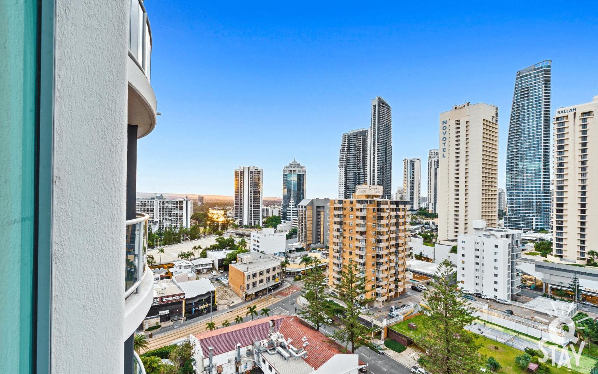 Legends Surfers Paradise Mid Week Madness Deal - Q Stay Gold Coast Buitenkant foto