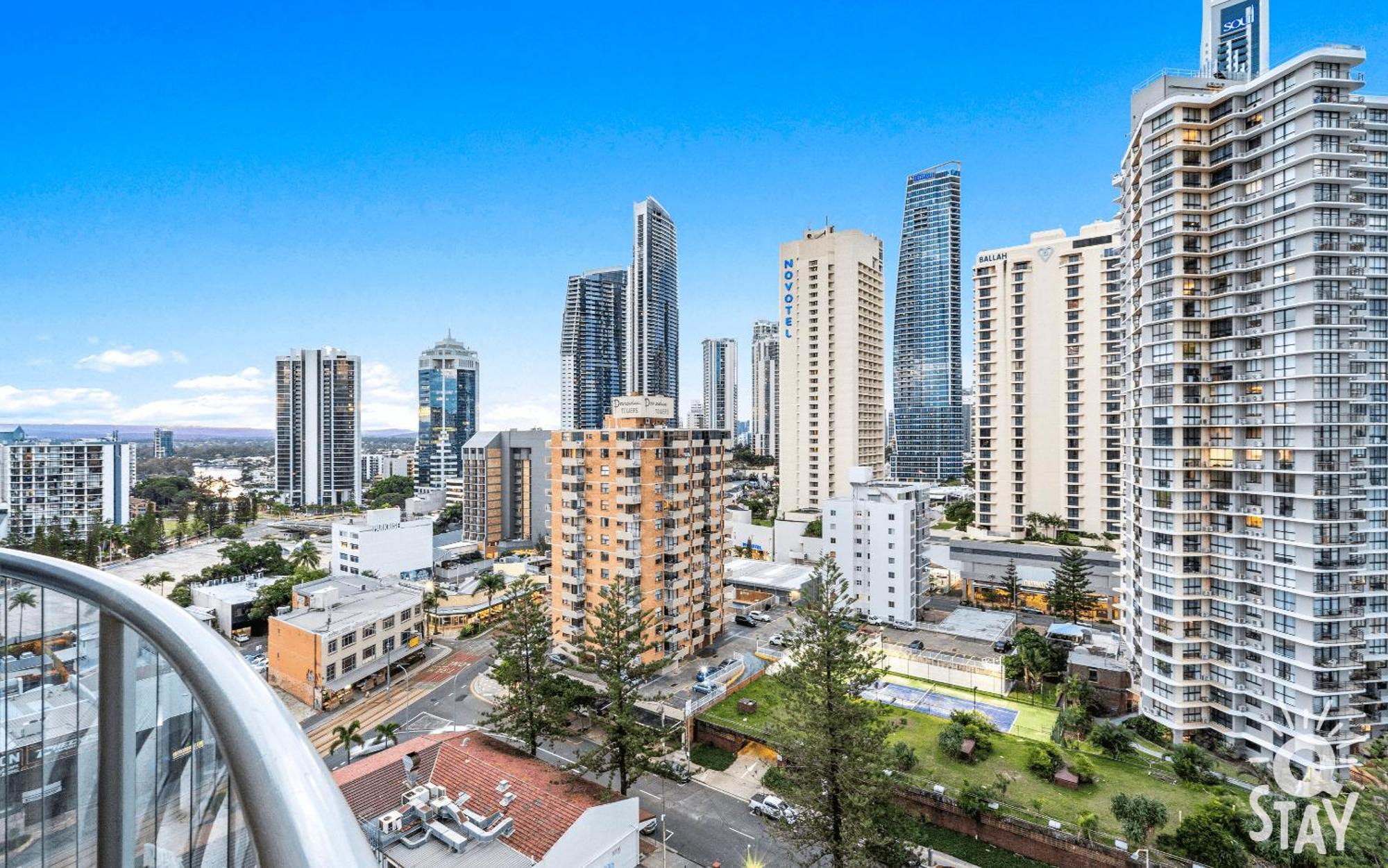Legends Surfers Paradise Mid Week Madness Deal - Q Stay Gold Coast Buitenkant foto