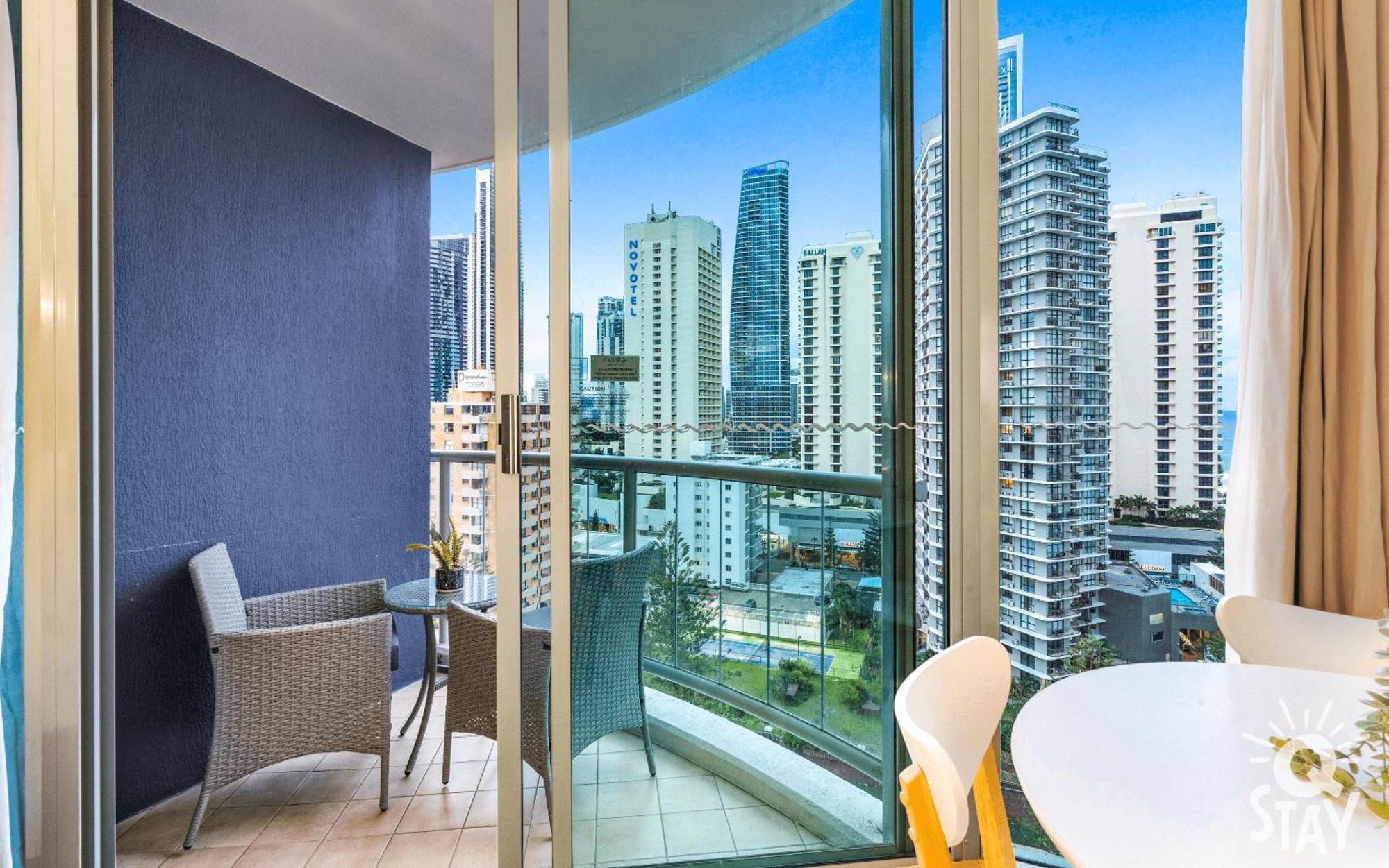 Legends Surfers Paradise Mid Week Madness Deal - Q Stay Gold Coast Buitenkant foto